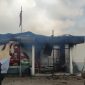 Kantor KPU Papua Pegunungan yang hangus dibakar sekolompok massa/istimewa