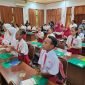 Siswa dari 20 SD di Kota Jayapura mengikuti sesi awal pelatihan dokter kecil yang digelar LKC Dompet Dhuafa Papua di Aula Kemenag Kota Jayapura, Senin, 16 Juni 2025. Kegiatan ini merupakan bagian dari program “Anak Indonesia Sehat”. Foto: Ikbal Asra