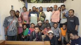 Perwakilan pemuda dan tokoh masyarakat Yalimek menggelar jumpa pers di Jayapura, Rabu, 18 Juni 2025. Papuaterdepancom/Ikbal Asra