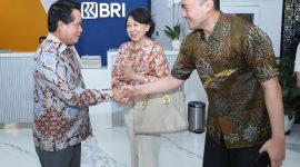 Dirut BRI Hery Gunardi Tinjau Langsung  Pelayanan Nasbah di Branch Office Klapa Gading/ istimewa