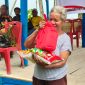 Warga Kampug Skouw terima bantuan sembako di Hari Sumpah Pemuda/istimewa