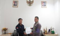 Jamin Kesinambungan Kinerja, Kanwil Kemenag Papua Lakukan Serah Terima DIPA ke Kabag TU Definitif