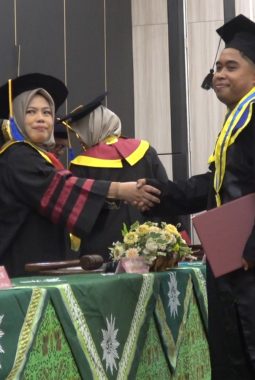 Wisuda UM Papua Tegaskan Komitmen Cetak SDM Berkualitas