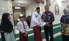 Baznas Kota Jayapura Salurkan Beasiswa, Cegah Anak Putus Sekolah