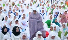 100 Ribu Warga dan Tokoh Lintas Agama Padati Monas, Doakan Indonesia Jelang HUT ke-81 RI