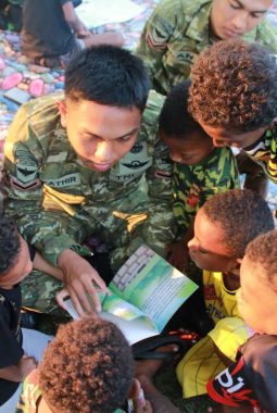 Tak Hanya Jaga Keamanan, Yonif TP 810/Bemare Hadirkan Ruang Belajar bagi Anak Papua
